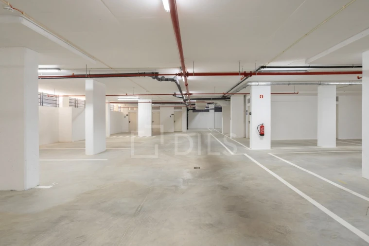 Apartamento T3 para Venda em Faro (Sé e São Pedro) Foto 24