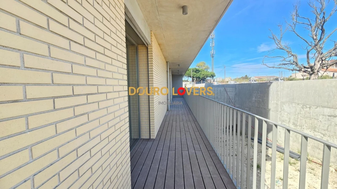 Apartamento T3 para Venda em São Felix da Marinha Foto 28