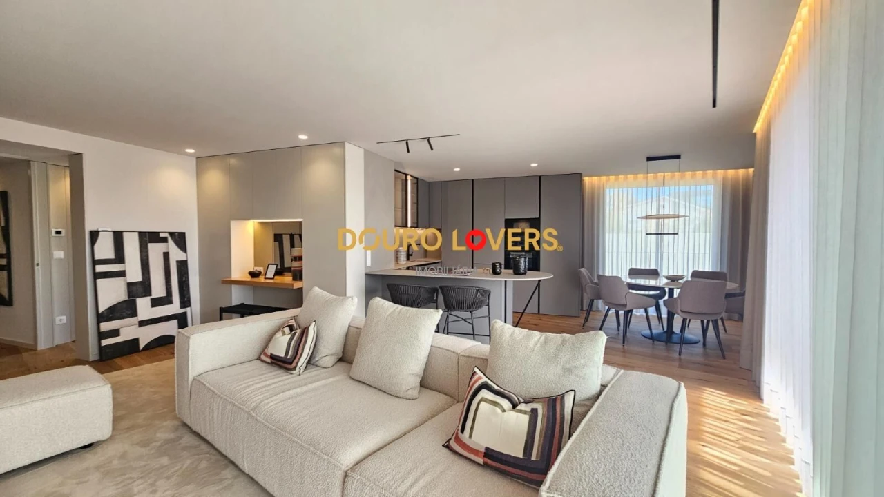 Apartamento T3 para Venda em São Felix da Marinha Foto 41
