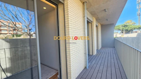 Apartamento T3 para Venda em São Felix da Marinha