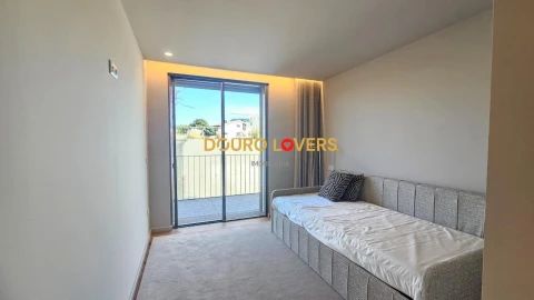 Apartamento T3 para Venda em São Felix da Marinha