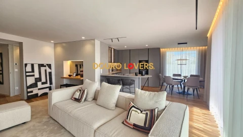 Apartamento T3 para Venda em São Felix da Marinha
