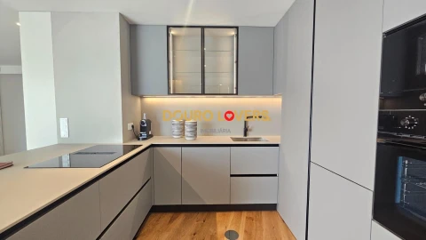 Apartamento T3 para Venda em São Felix da Marinha