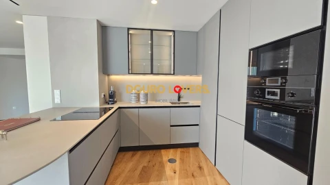 Apartamento T3 para Venda em São Felix da Marinha