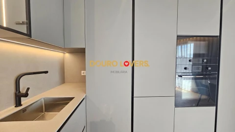 Apartamento T3 para Venda em São Felix da Marinha