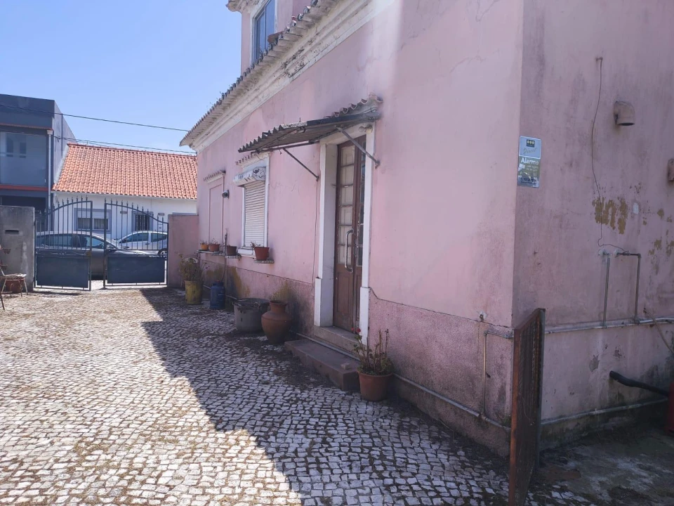 Moradia T4 para Venda em Marinha Grande Foto 3