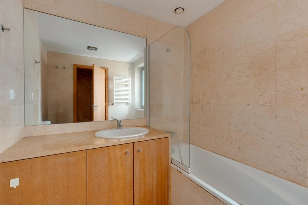 Apartamento T2 para Venda em Custóias, Leça do Balio e Guifões Foto 17