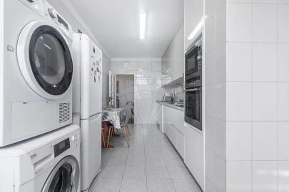 Apartamento T3 para Venda em Vila Verde e Barbudo