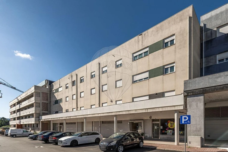 Apartamento T3 para Venda em Fonte Arcada e Oliveira Foto 27