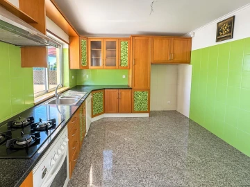 Moradia T4 para Venda em Conceição e Estoi