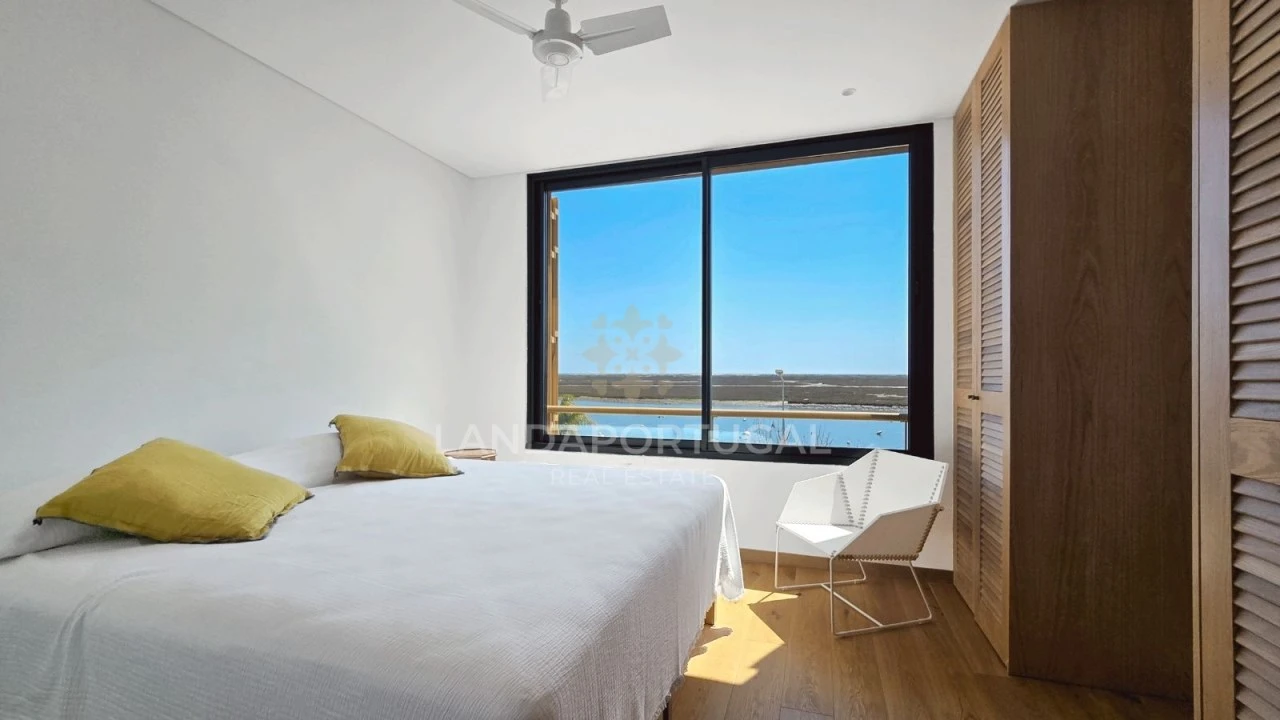 Apartamento T2 para Venda em Santa Luzia Foto 5