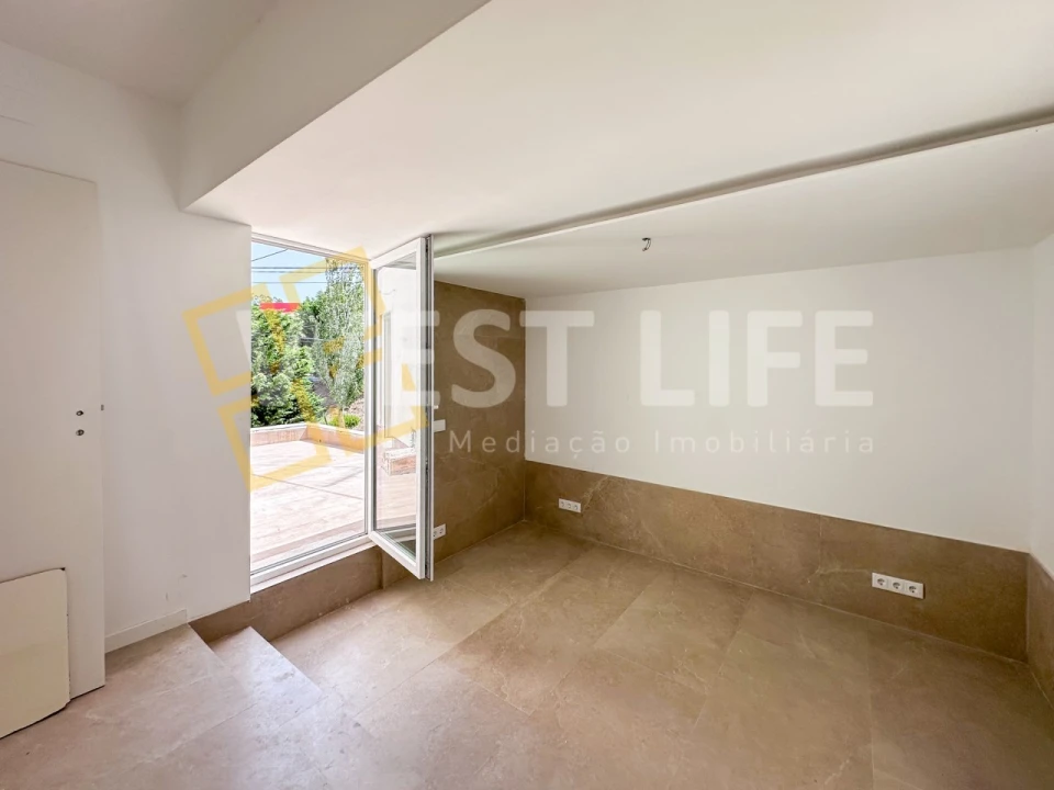 Moradia T3 para Venda em Santa Maria, São Pedro e Matacães Foto 10