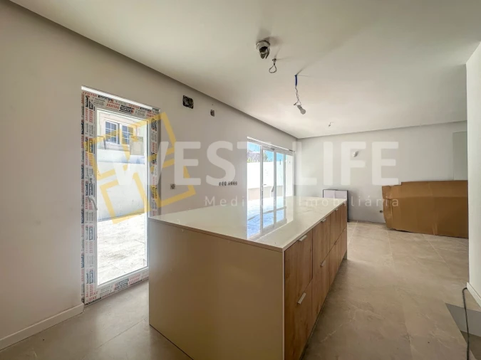 Moradia T3 para Venda em Santa Maria, São Pedro e Matacães Foto 6