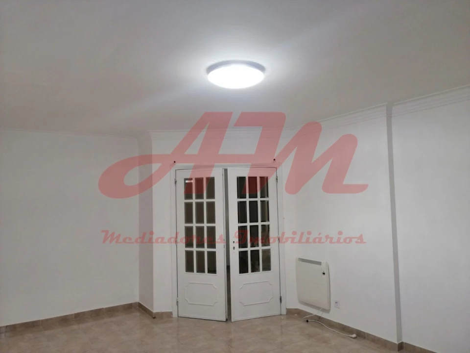 Apartamento T2 para Venda em Encosta do Sol Foto 2