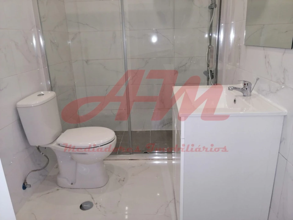 Apartamento T2 para Venda em Encosta do Sol Foto 5
