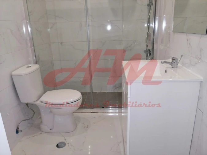 Apartamento T2 para Venda em Encosta do Sol Foto 5