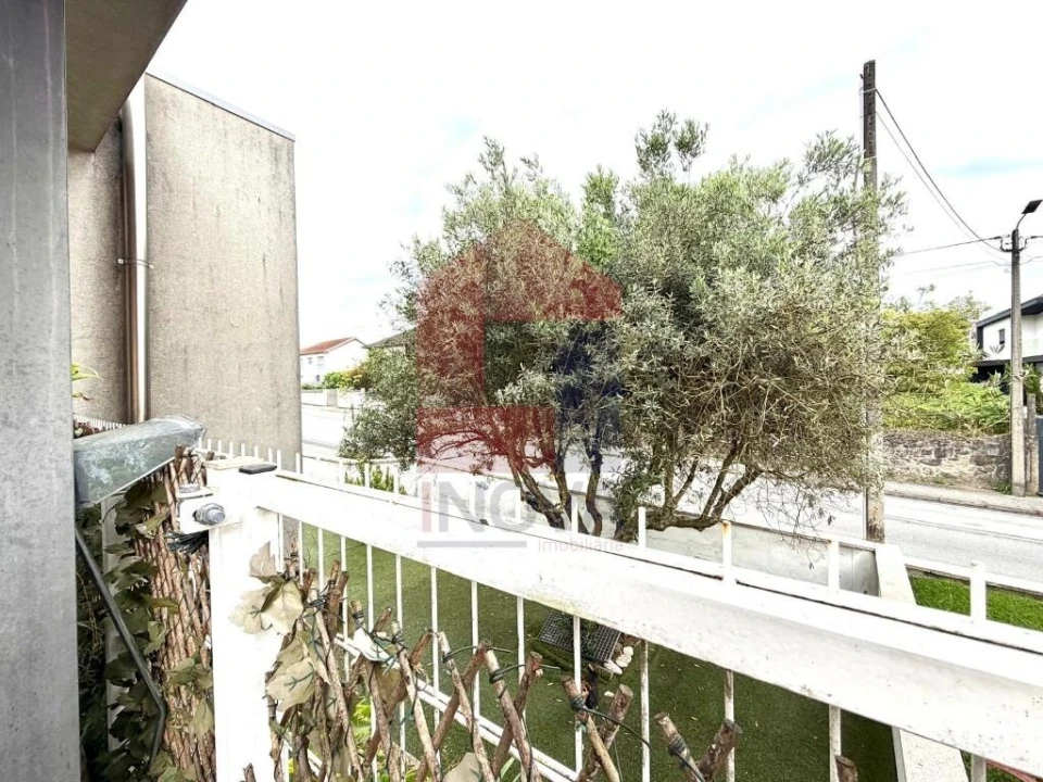 Moradia T3 para Venda em Vila Verde e Barbudo Foto 32