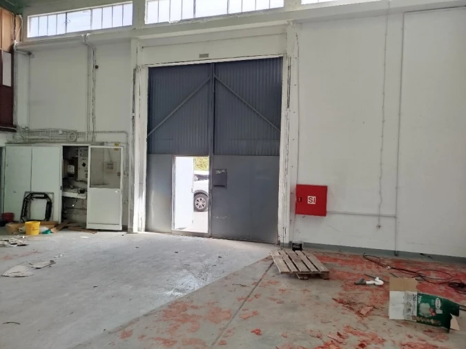 Armazém para Arrendamento em Cacém e São Marcos Foto 3
