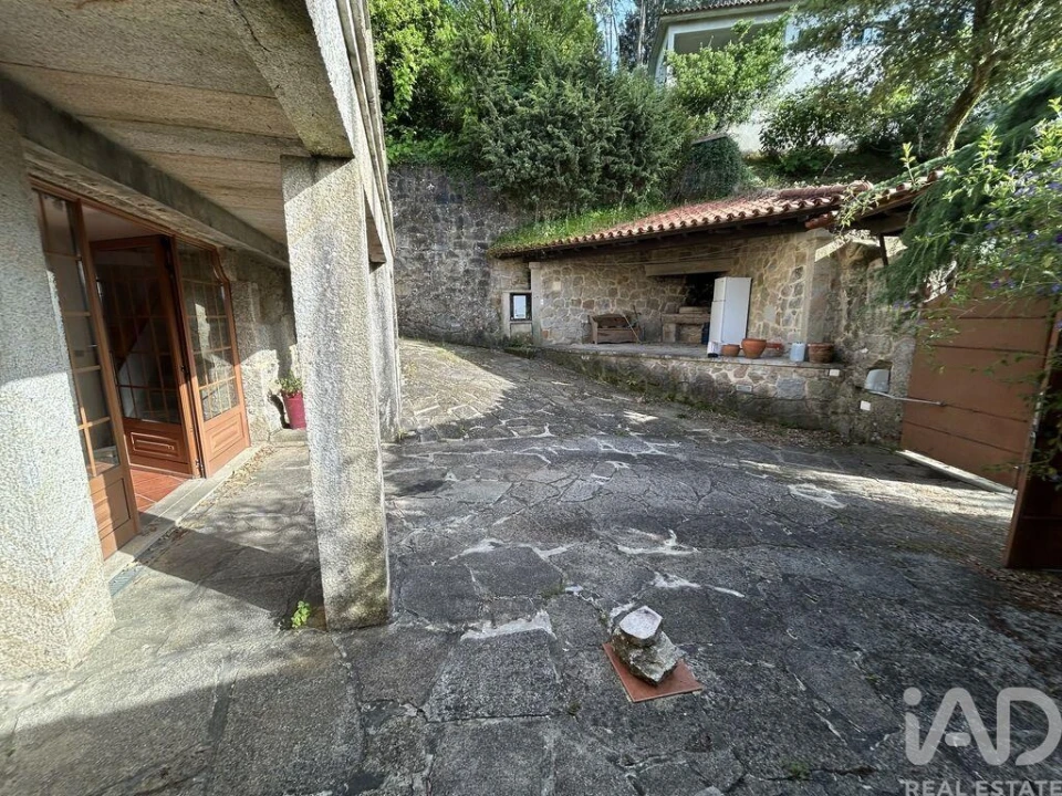 Moradia T2 para Venda em Torre e Vila Mou Foto 6