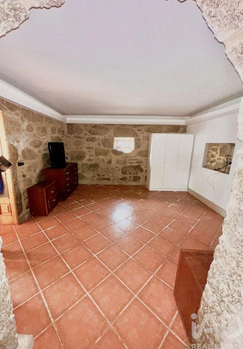Moradia T2 para Venda em Torre e Vila Mou