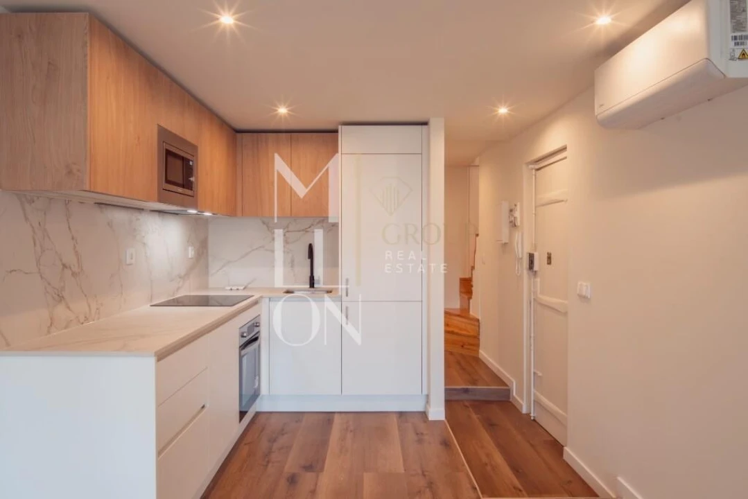 Apartamento T2 para Venda em Santo António Foto 2