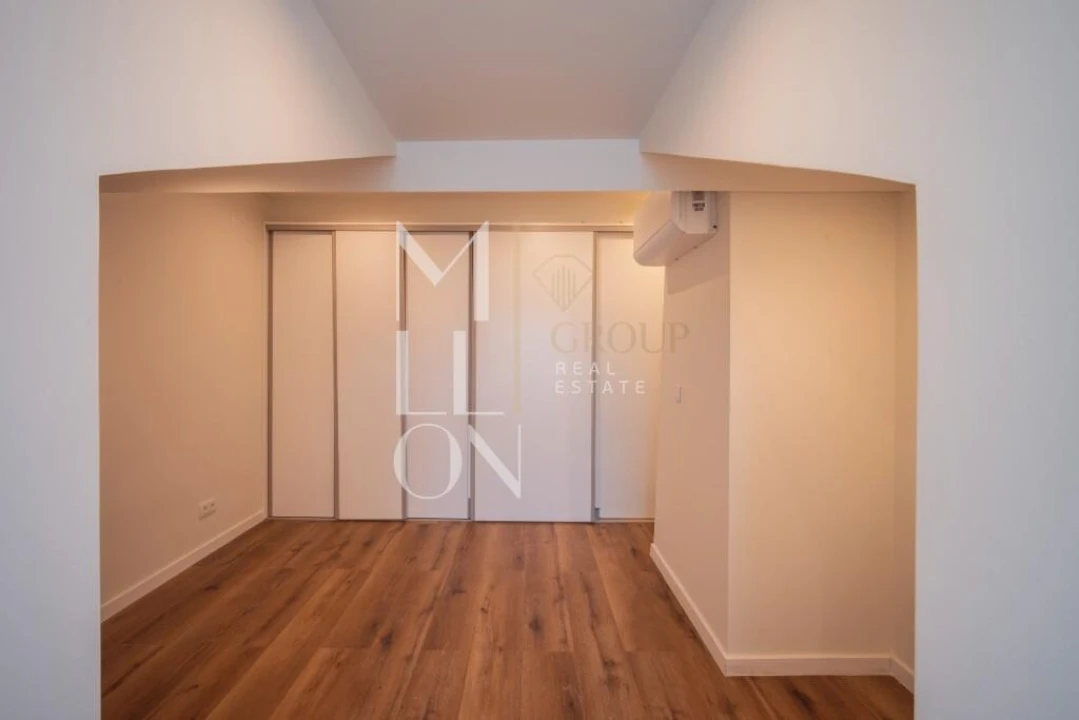 Apartamento T2 para Venda em Santo António Foto 16