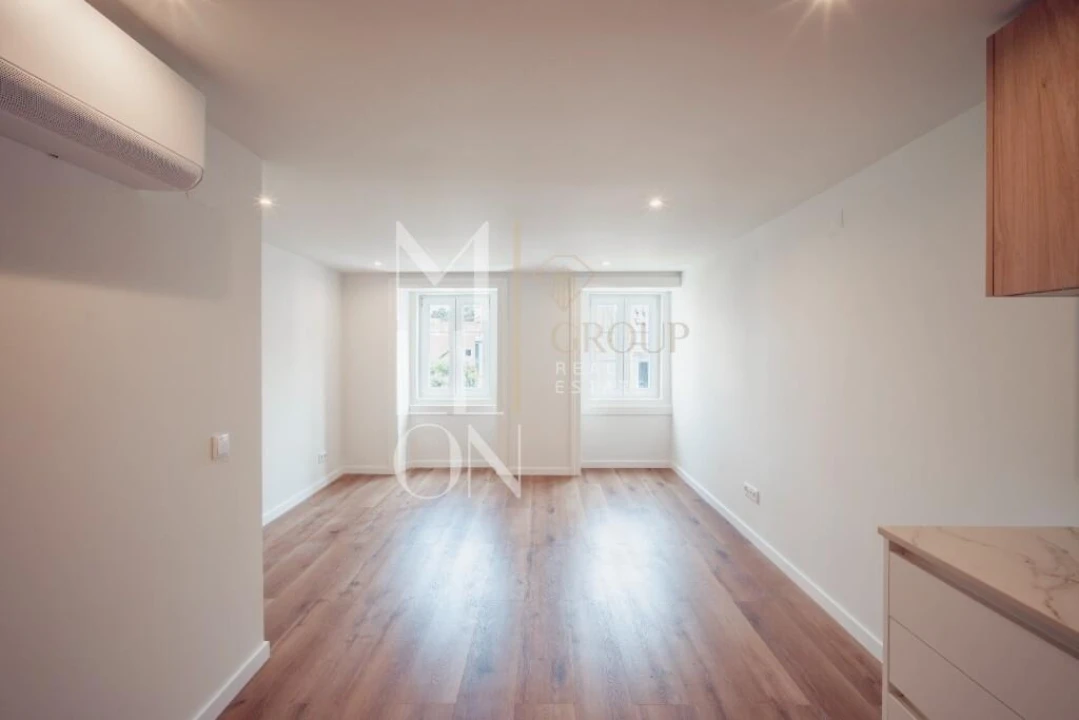Apartamento T2 para Venda em Santo António Foto 1