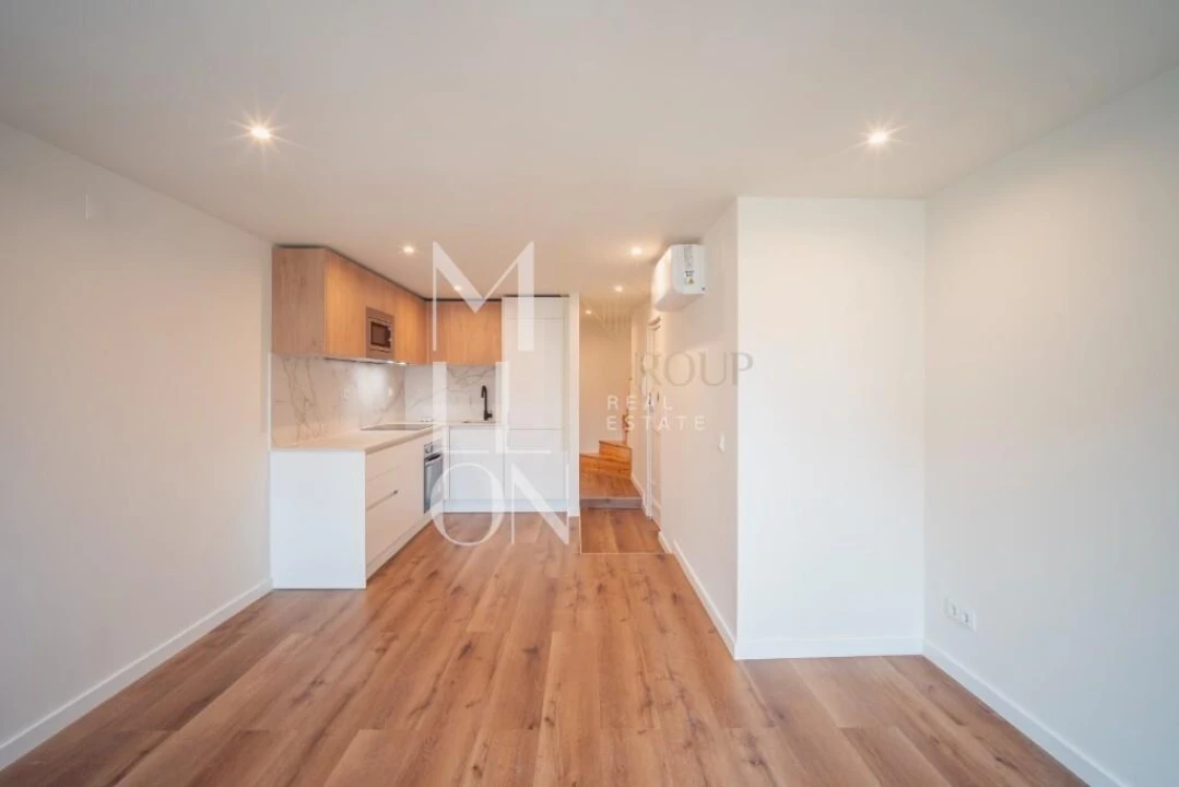 Apartamento T2 para Venda em Santo António Foto 6