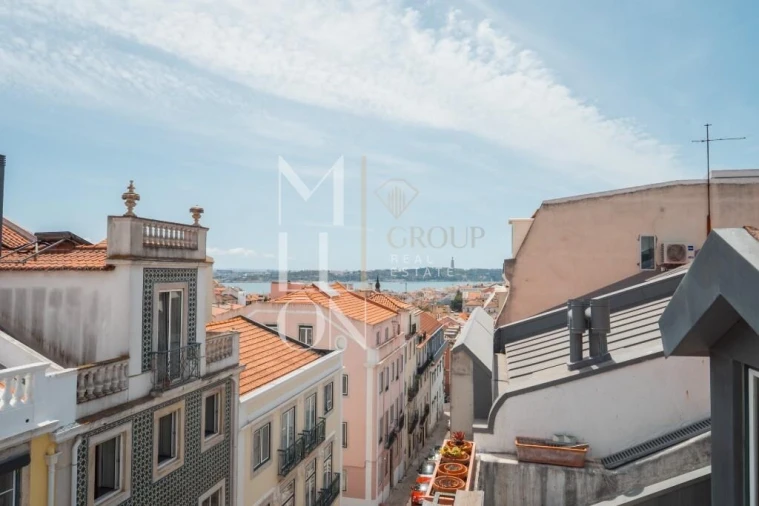 Apartamento T2 para Venda em Santo António Foto 31