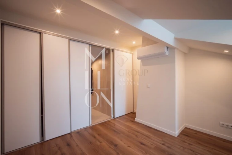 Apartamento T2 para Venda em Santo António Foto 21