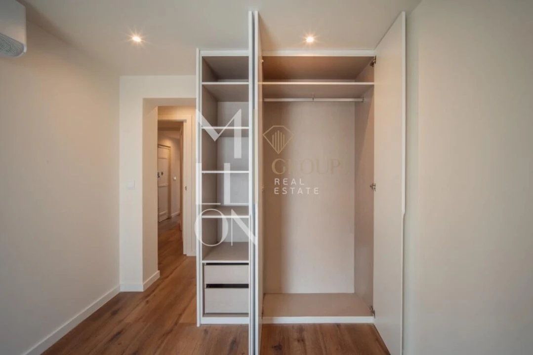 Apartamento T2 para Venda em Santo António Foto 41