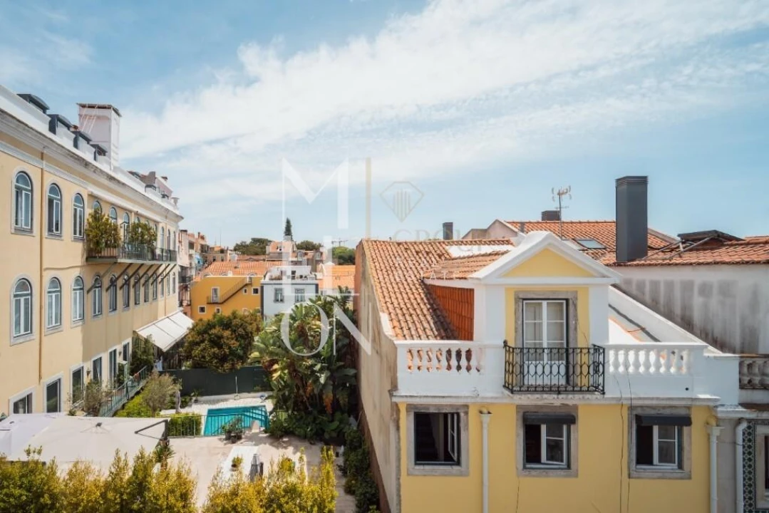 Apartamento T2 para Venda em Santo António Foto 32