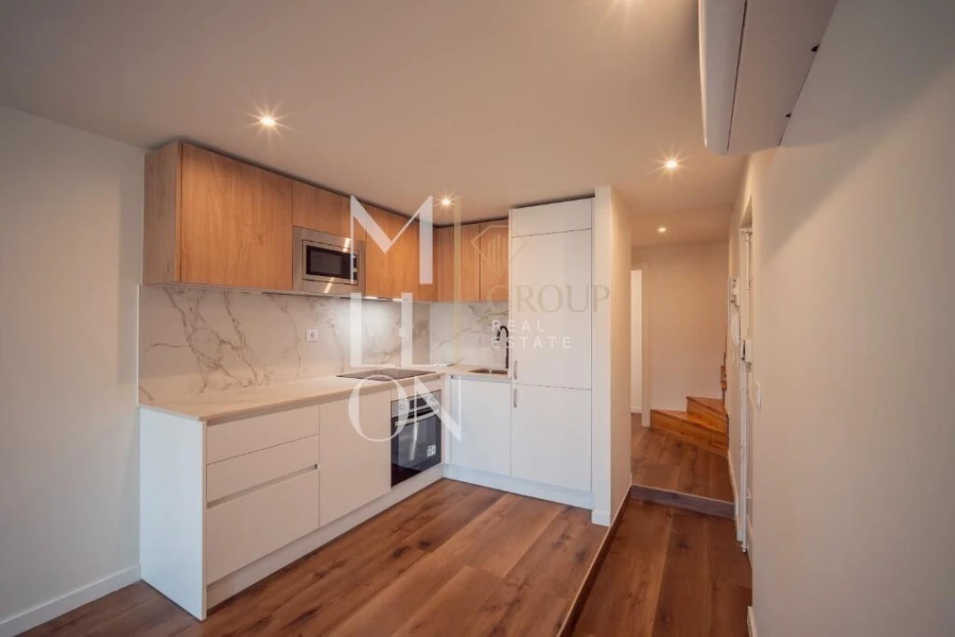 Apartamento T2 para Venda em Santo António Foto 8