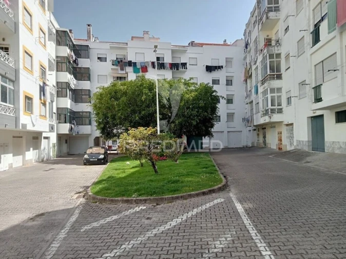 Apartamento T3 para Venda em Alcochete Foto 19