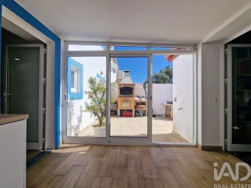 Moradia T2 para Venda em Faro (Sé e São Pedro)
