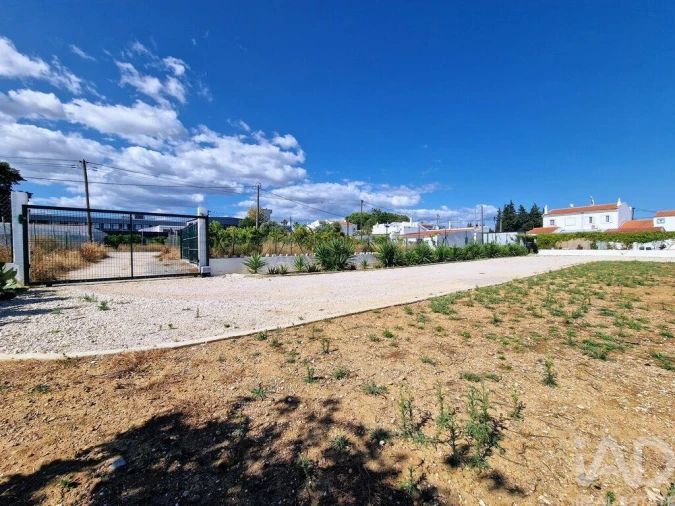 Moradia T2 para Venda em Faro (Sé e São Pedro) Foto 35