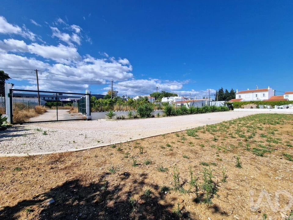 Moradia T2 para Venda em Faro (Sé e São Pedro) Foto 35