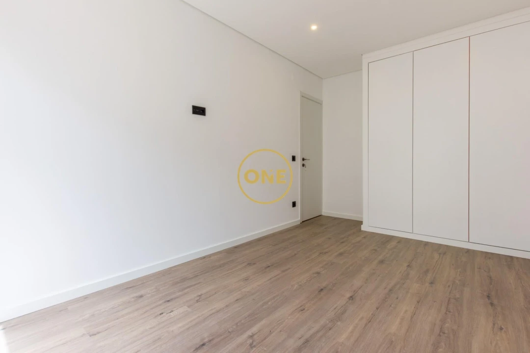 Apartamento T3 para Venda em Laranjeiro e Feijó Foto 16