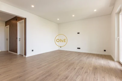 Apartamento T3 para Venda em Laranjeiro e Feijó
