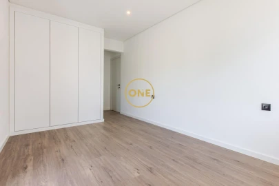 Apartamento T3 para Venda em Laranjeiro e Feijó