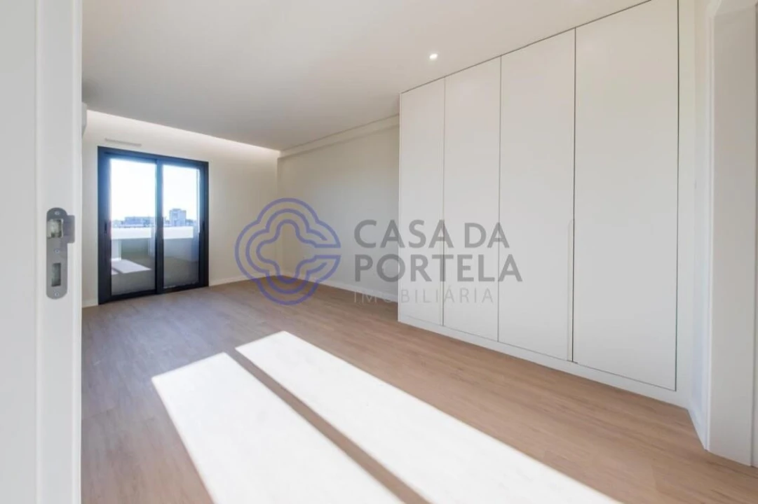 Apartamento T3 para Venda em Santa Marinha e São Pedro da Afurada Foto 8
