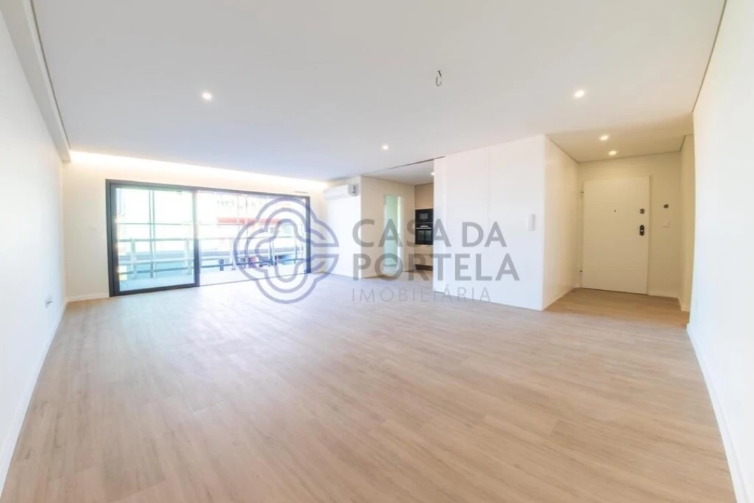 Apartamento T3 para Venda em Santa Marinha e São Pedro da Afurada Foto 1