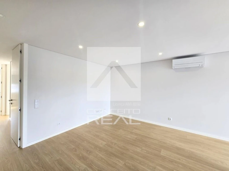 Apartamento T2 para Arrendamento em Ermesinde Foto 4