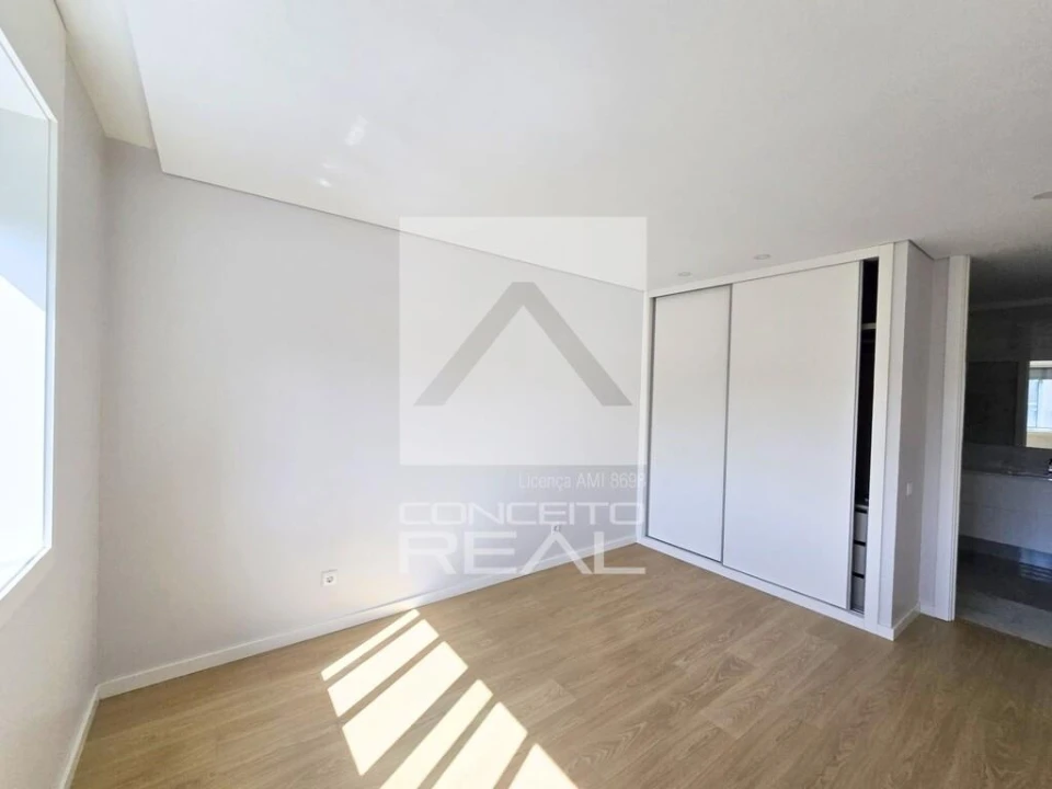 Apartamento T2 para Arrendamento em Ermesinde Foto 9