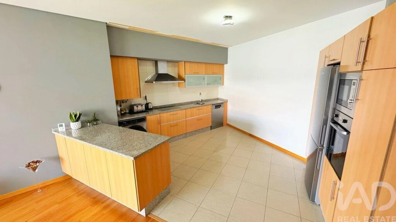 Apartamento T2 para Venda em Mazedo e Cortes Foto 5