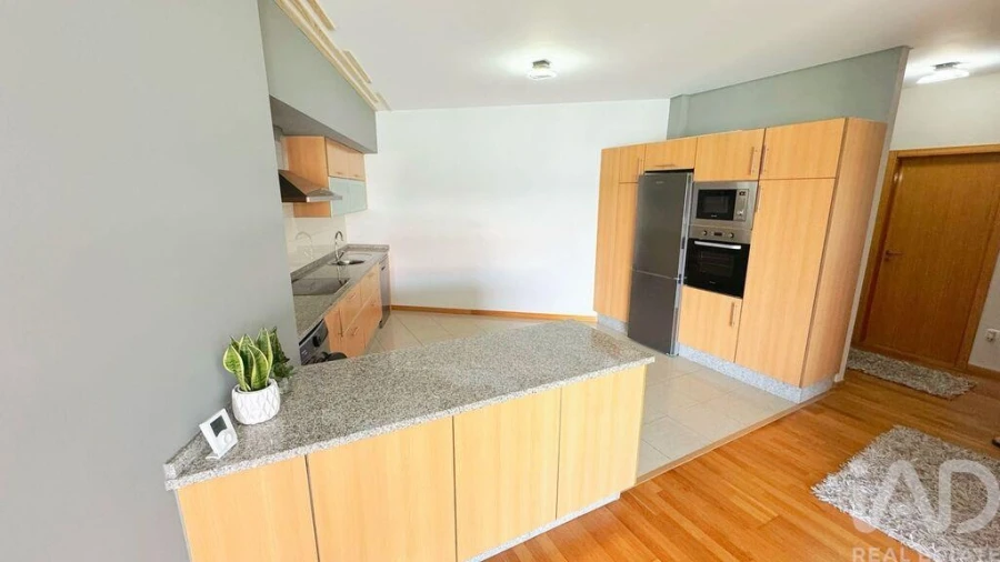 Apartamento T2 para Venda em Mazedo e Cortes Foto 4