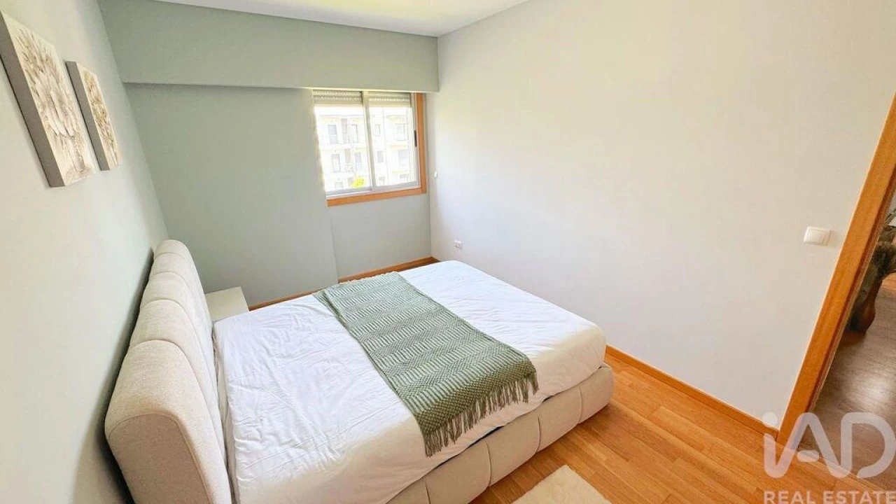 Apartamento T2 para Venda em Mazedo e Cortes Foto 7