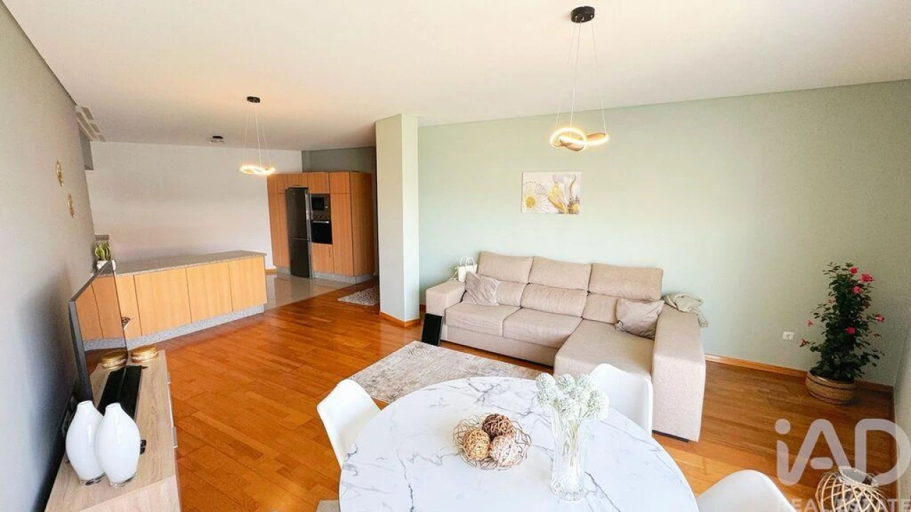 Apartamento T2 para Venda em Mazedo e Cortes Foto 2
