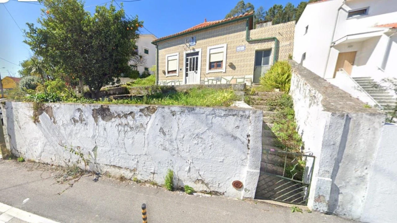 Moradia T2 para Venda em Cernache Foto 1