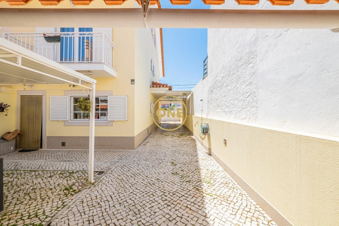 Moradia T3 para Venda em Quinta do Conde Foto 15
